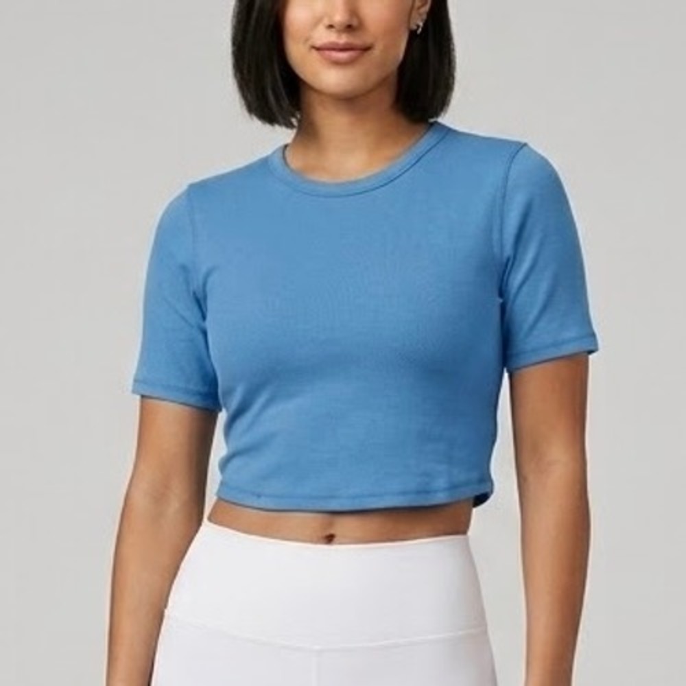 Lululemon Hold Tight Straight Hem Cropped T-Shirt Blue Nile Ribbed Size 14